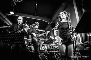 B&W-TheGrundClub-Voices-Sobogusto-Luxembourg-28102015-by-Lugdivine-Unfer-237