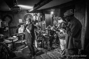 B&W-Sneaky-Pete-LiquiBar-Luxembourg-12112015-by-Lugdivine-Unfer-98