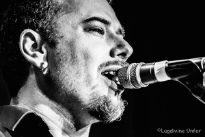 B&W-TheGrundClub-Songwriters-XmasShow-NeimensterAbbaye-Luxembourg-11122015-by-Lugdivine-Unfer-181