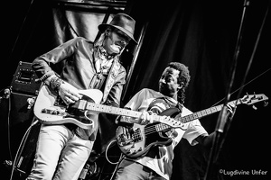B&W-CarlWyatt-and-TheDeltaVoodooKings-BluesnRockinBeaufort-Luxembourg-13082016-by-Lugdivine-Unfer-511