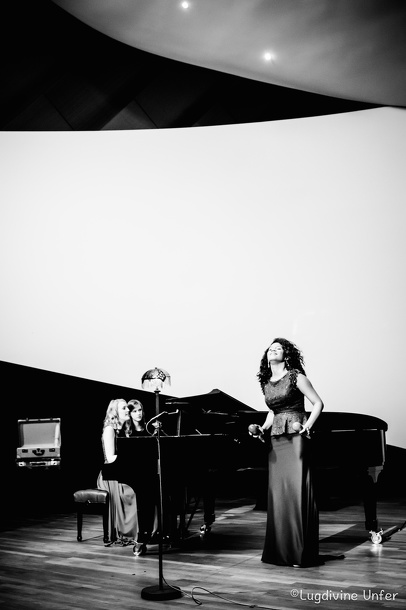 B&W-OnStage-DuoRosa-CD-release-Philharmonie-Luxembourg-19112016-by-Lugdivine-Unfer-89.jpg