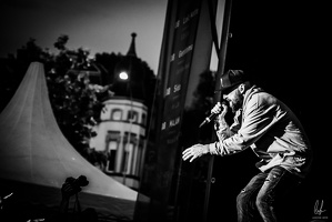 B&amp;W-Gentleman-CitySounds-GlacisinConcert-Luxembourg-10082021-by-LugdivineUnfer-16