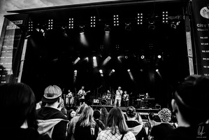 B&amp;W-LeVibe-feat-DonGio-opening-Gentleman-CitySounds-GlacisinConcert-Luxembourg-10082021-by-LugdivineUnfer-21b