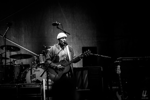 B&amp;W-96dpi-BenHarper-and-TheInnocentCriminals-Neimenster-LU-11072022-byLugdivineUnfer-50