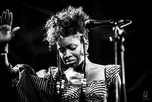 LuciaDeCarvalho-B&amp;W-AuGresDuJazz-LaPetitePierre-2022-by-LugdivineUnfer-40