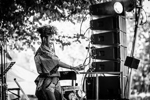 LuciaDeCarvalho-B&amp;W-AuGresDuJazz-LaPetitePierre-2022-by-LugdivineUnfer-42