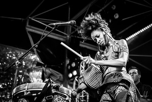 LuciaDeCarvalho-B&amp;W-AuGresDuJazz-LaPetitePierre-2022-by-LugdivineUnfer-303