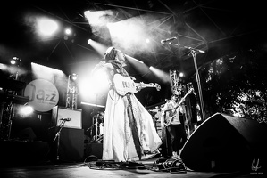 FatoumataDiawara-B&amp;W-AuGresDuJazz-LaPetitePierre-2022-by-LugdivineUnfer-345