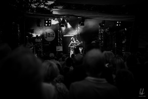 FatoumataDiawara-B&amp;W-AuGresDuJazz-LaPetitePierre-2022-by-LugdivineUnfer-348