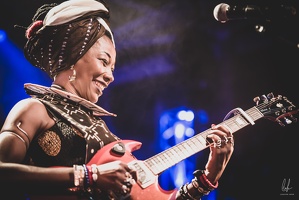 FatoumataDiawara-colors-AuGresDuJazz-LaPetitePierre-2022-by-LugdivineUnfer-237