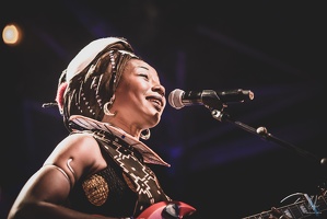 FatoumataDiawara-colors-AuGresDuJazz-LaPetitePierre-2022-by-LugdivineUnfer-241