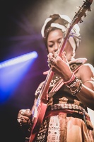 FatoumataDiawara-colors-AuGresDuJazz-LaPetitePierre-2022-by-LugdivineUnfer-244