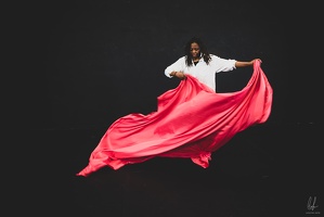 WEB-withsignature-color-ModestineEkete-Altercadance-Photoshoot-BananneFabrik-Luxembourg-09022022-byLugdivineUnfer-402