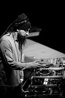 DaddyMory-B&amp;W-FrenchReggaeParty-Casino-Amnéville-FR-25022023-byLugdivineUnfer-80