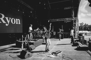 B&amp;W-NoLogo-Fraisans-2023-byLugdivineUnfer-590