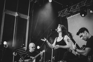 2-PriscilaDaCostaTrio-B&amp;W-Lusofolies2025-uckange-byLugdivineUnfer-38 Large